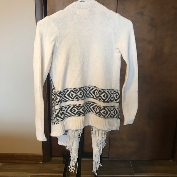 Hollister patterned cardigan - Picture 4 of 4
